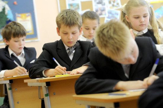 Все крымские школы хотят взять под охрану Росгвардии