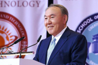 Названы лауреаты Назарбаевской премии за мир без ядерного оружия
