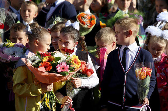 В Минпросвещения сообщили об увеличении числа первоклассников за год на 116 тысяч человек