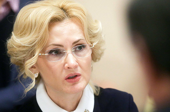 Медведев поддержал обращение Яровой по выделению денег на жилье для семей на Камчатке