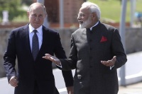 Путин: премьер Индии принял приглашение приехать в Москву на День Победы в 2020 году