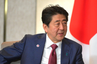 Абэ заверил, что управлять размещёнными в Японии ракетами США будет Токио