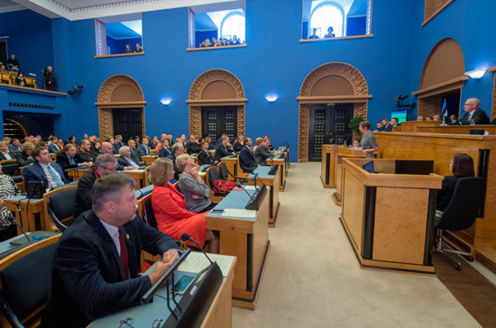 В парламенте Эстонии за проект о переходе русских школ на госязык проголосовала только оппозиция
