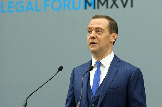 Медведев рассказал об оптимизации патентного законодательства