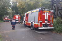 На заводе в Екатеринбурге ликвидируют сильный пожар