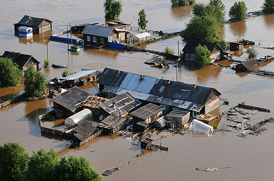 Пострадавшие от стихийных бедствий получат компенсации без уплаты налога