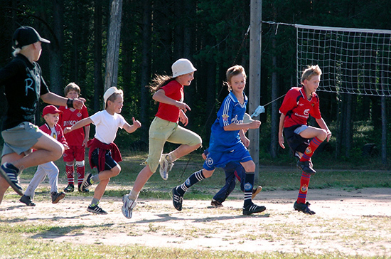Более 400 тысяч детей из Подмосковья отдохнули в летних лагерях