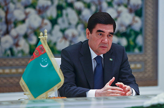 Парламент Туркменистана присвоил президенту страны звание «Почётный старейшина народа»