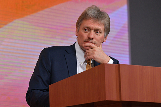 Песков: в Кремле ждут прояснения позиции Киева по урегулированию в Донбассе