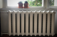 Эксперт рассказала, как можно решить проблему с нормативами на отопление в старых домах