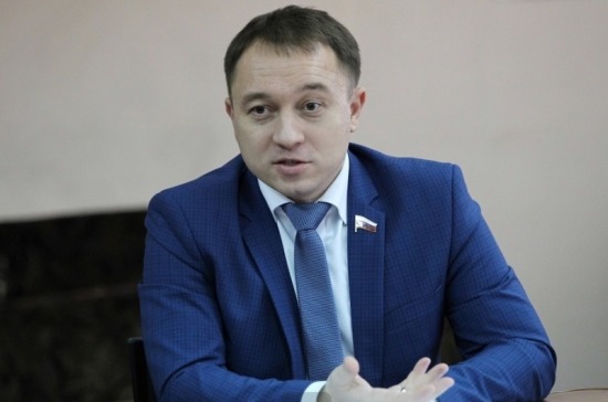 Быков предложил закрепить за безработными предпенсионерами право на бесплатную юридическую помощь