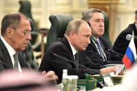 Путин не обсуждал в Эр-Рияде создание структуры безопасности в Персидском заливе, заявили в Кремле