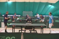 Участники турнира парламентских игр по настольному теннису