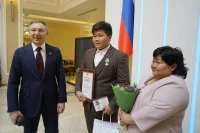 Эдуард Бардуев спас маленькую девочку от нападения собаки.