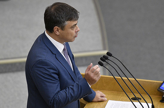 Морозов призвал повысить социальный статус врачей