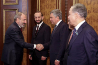 Премьер-министр Армении встретился с Вячеславом Володиным