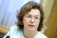 Епифанова рассказала о факторах, разрушительно влияющих на институт семьи в России 