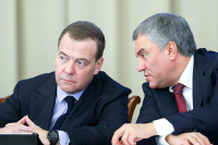 Медведев обсудил с Володиным идеи обновления трудового законодательства