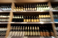 Эксперт оценил идею отменить ограничения на продажу крепкого пива