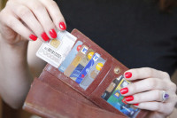 Эксперт рассказал, как защититься от мошенничества с банковскими картами
