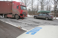 В Башкирии в ДТП с грузовиком погибли два человека