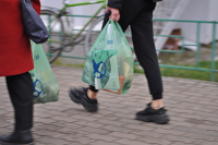 В Латвии начинается борьба с пластиковыми упаковками