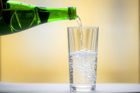 Специалисты рассказали, как отличить хорошую воду от непригодной для питья