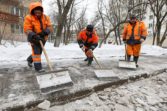 Как очистить улицы от снега без вреда для экологии и здоровья