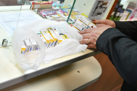 Закупку лекарств от еще двух редких заболеваний предложили перевести на федеральный уровень