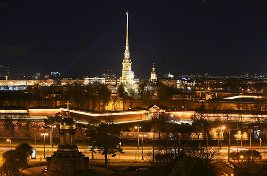 На храме Покрова Божией Матери в Санкт-Петербурге появятся белые купола