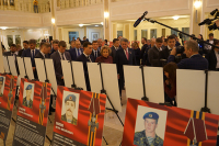 Валентина Матвиенко открыла выставку «Аллея памяти» в честь псковских десантников