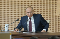 Владимир Путин выступил за обсуждение проекта закона о профилактике домашнего насилия