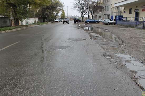 Средства на дорожное строительство перераспределили