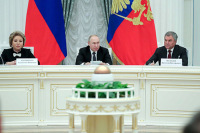 Путин не исключил внесения небольших поправок в Конституцию