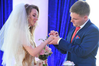 В России могут скорректировать брачный возраст