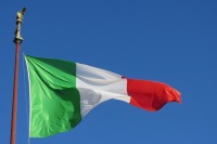 Партия «Лига» продолжает лидировать среди политических сил Италии