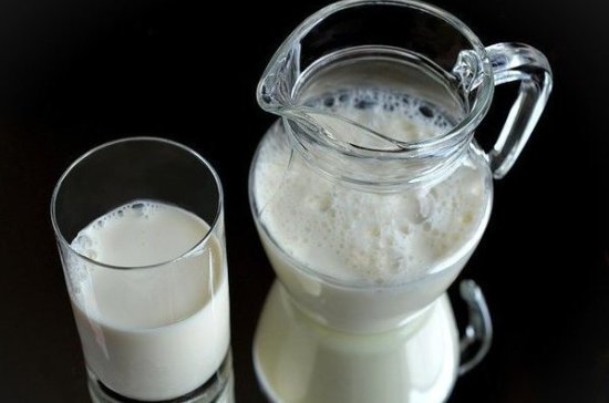 Учёные рассказали о пользе обезжиренного молока
