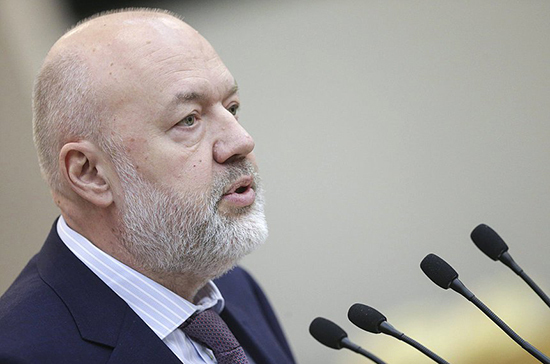 Второе чтение проекта об изменении Конституции может состояться в феврале, заявил Крашенинников 