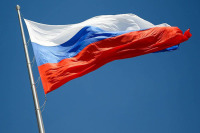 Депутат предложил размещать флаг России на домах, где живут ветераны боевых действий