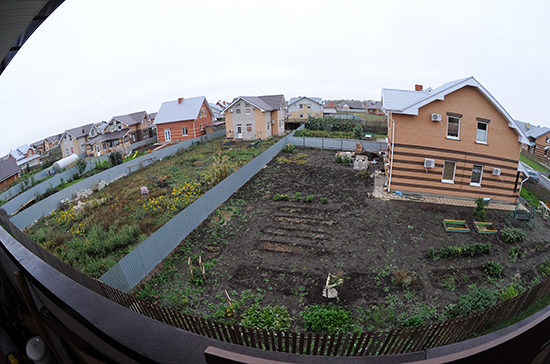 Смольный предложили обязать рассказывать гражданам о порядке строительства на земельных участках