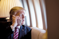 Президенты США и Турции провели телефонный разговор
