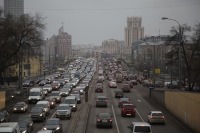 Пробки в час пик отнимают у московских водителей почти десять дней в году