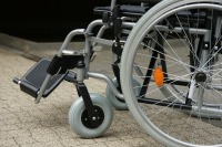 Терентьев: проблемы с установкой подъемников для инвалидов не решить введением реестра