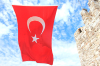 ВС Турции открыли ответный огонь после обстрела их позиций в Идлибе