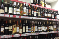 Тумусов предлагает запретить продажу алкоголя вблизи детских площадок