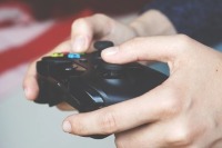 Коронавирус вдвое увеличил продажи компьютерных игр 