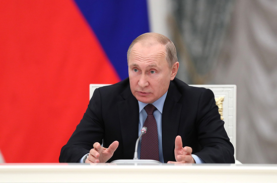 Путин пообещал изучить предложенные Рошалем поправки в Конституцию