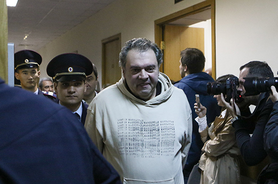 Суд в Вене разрешил экстрадицию в Россию экс-чиновника Минкультуры Бориса Мазо