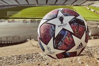 UEFA представил мяч плей-офф Лиги чемпионов