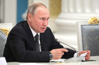 Путин: поправки в Конституцию должны вступить в силу сразу по итогам голосования